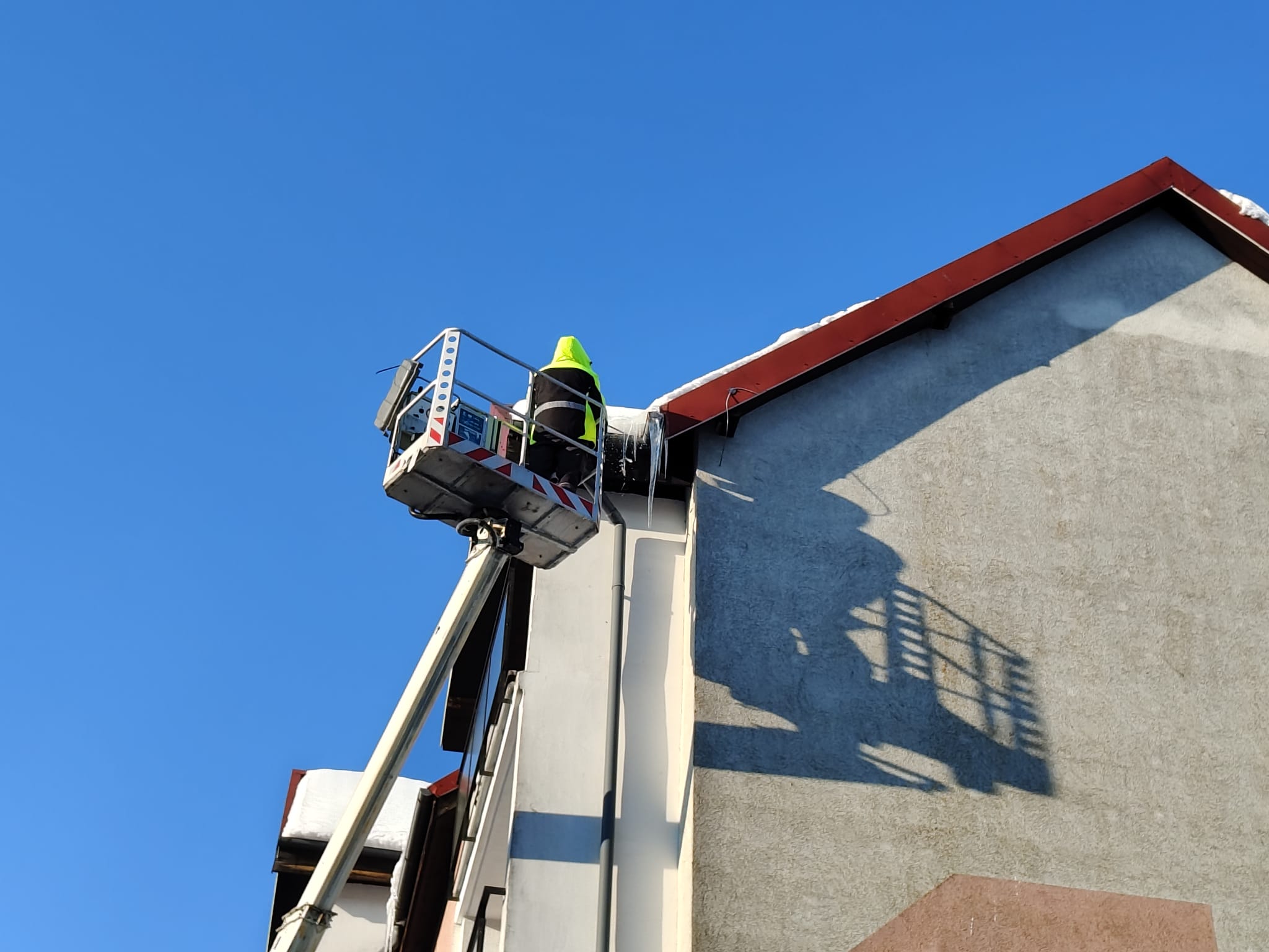 ElVolt - Podnośnik koszowy i prace na wysokości